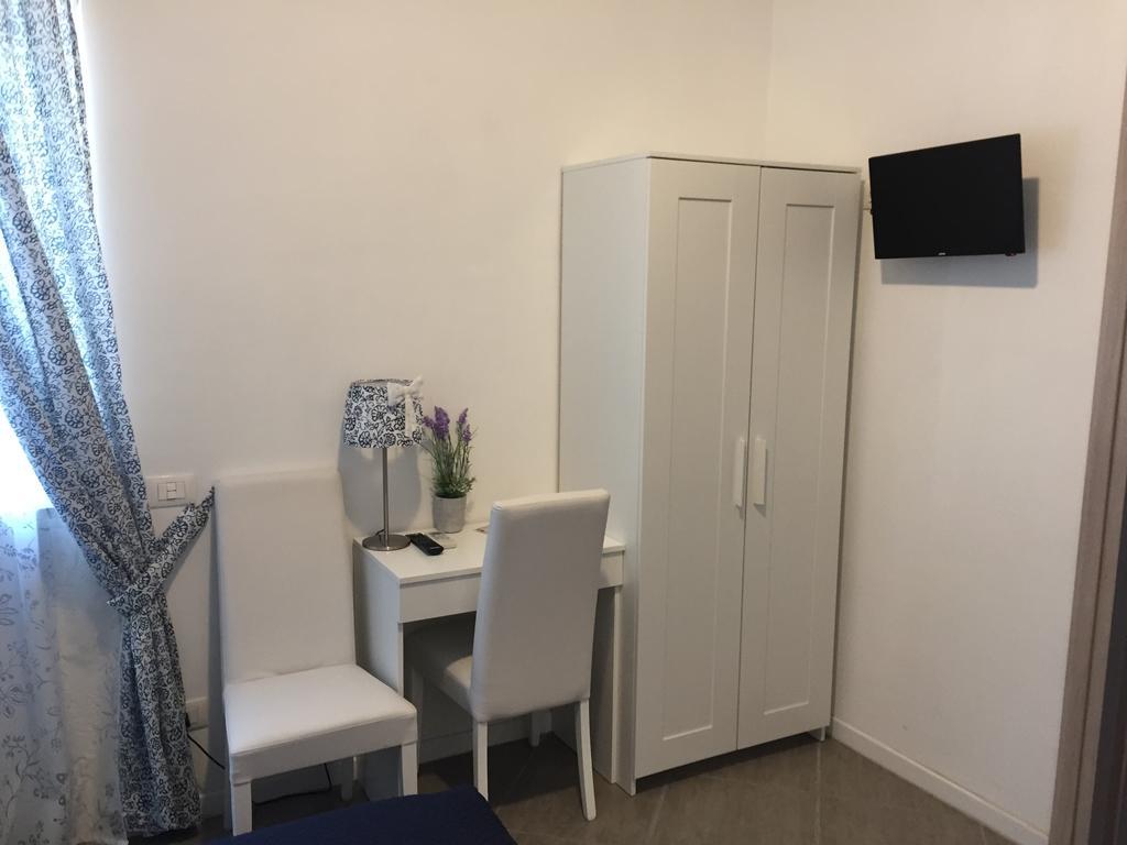 Aquarius Rome Bed & Breakfast ภายนอก รูปภาพ